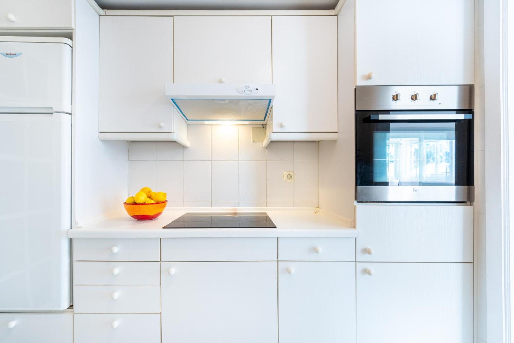 Puerto Deportivo - 2 Bedroom In Puerto Marina Apartment *