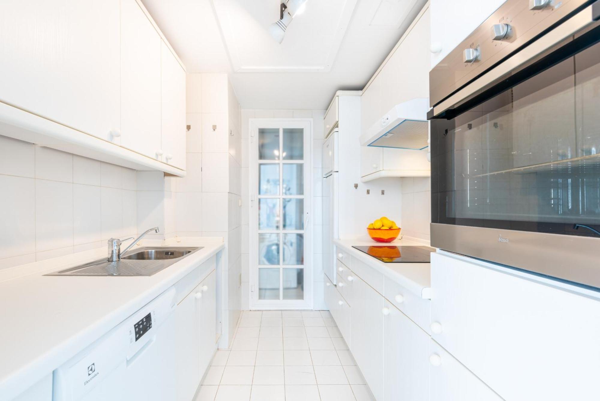 Puerto Deportivo - 2 Bedroom In Puerto Marina Benalmadena